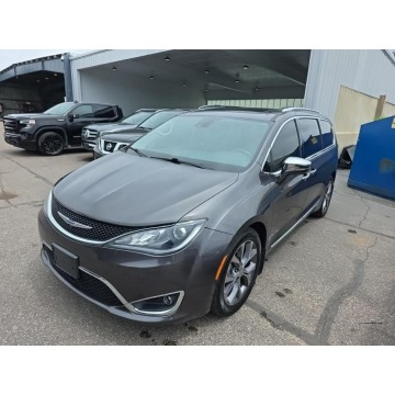 Chrysler Pacifica - LIMITED / niski przebieg / mała szkoda
