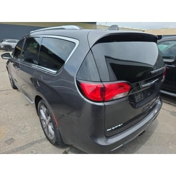 Chrysler Pacifica  Minivan/Van 2019,  3.6 benzyna, automat - Na sprzedaż za 33 000 zł - Tarnów - zdjęcie 6