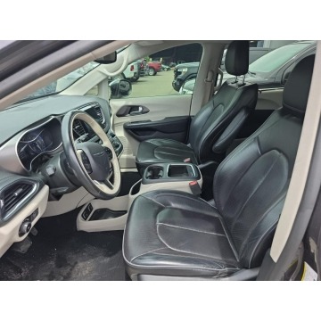 Chrysler Pacifica  Minivan/Van 2019,  3.6 benzyna, automat - Na sprzedaż za 33 000 zł - Tarnów - zdjęcie 7