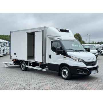Iveco Daily 2023,  3.0 diesel - Na sprzedaż za 240 834 zł - Widełki - zdjęcie 3