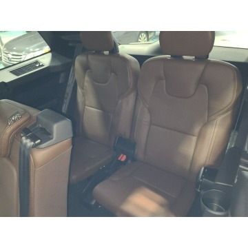 Volvo   SUV 2019,  2.0 benzyna, automat - Na sprzedaż za 43 000 zł - Tarnów - zdjęcie 9
