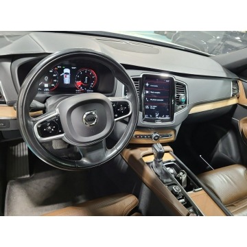 Volvo   SUV 2019,  2.0 benzyna, automat - Na sprzedaż za 43 000 zł - Tarnów - zdjęcie 8