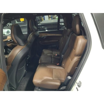 Volvo   SUV 2019,  2.0 benzyna, automat - Na sprzedaż za 43 000 zł - Tarnów - zdjęcie 10