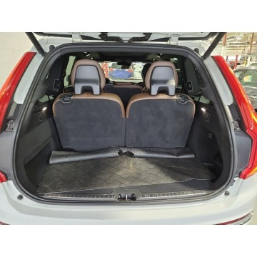 Volvo   SUV 2019,  2.0 benzyna, automat - Na sprzedaż za 43 000 zł - Tarnów - zdjęcie 11