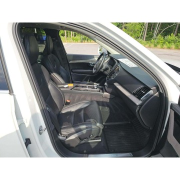 Volvo   SUV 2023,  2.0 benzyna, automat - Na sprzedaż za 69 000 zł - Tarnów - zdjęcie 6