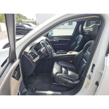 Volvo   SUV 2023,  2.0 benzyna, automat - Na sprzedaż za 69 000 zł - Tarnów - zdjęcie 5