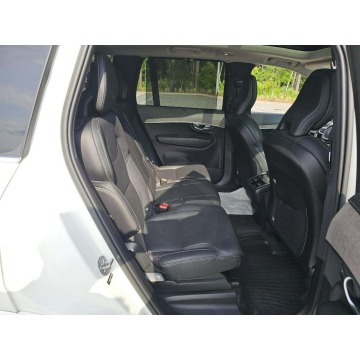 Volvo   SUV 2023,  2.0 benzyna, automat - Na sprzedaż za 69 000 zł - Tarnów - zdjęcie 9