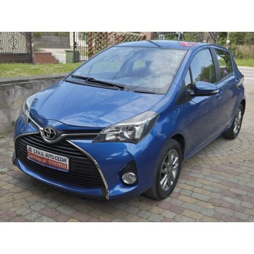 Toyota Yaris  Hatchback 2015,  1.3 benzyna - Na sprzedaż za 39 000 zł - Wąchock - zdjęcie 3