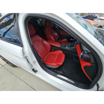 Alfa Romeo Giulia  Sedan/Limuzyna 2019,  2.0 benzyna, automat - Na sprzedaż za 30 000 zł - Tarnów - zdjęcie 11