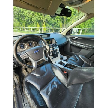 Volvo   SUV 2009,  2.4 diesel - Na sprzedaż za 24 999 zł - Głogów - zdjęcie 7