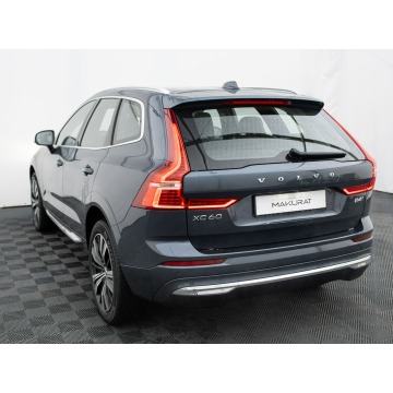 Volvo   SUV 2022,  2.0 diesel, automat - Na sprzedaż za 135 840 zł - Gdynia - zdjęcie 4