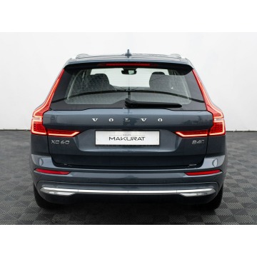 Volvo   SUV 2022,  2.0 diesel, automat - Na sprzedaż za 135 840 zł - Gdynia - zdjęcie 8