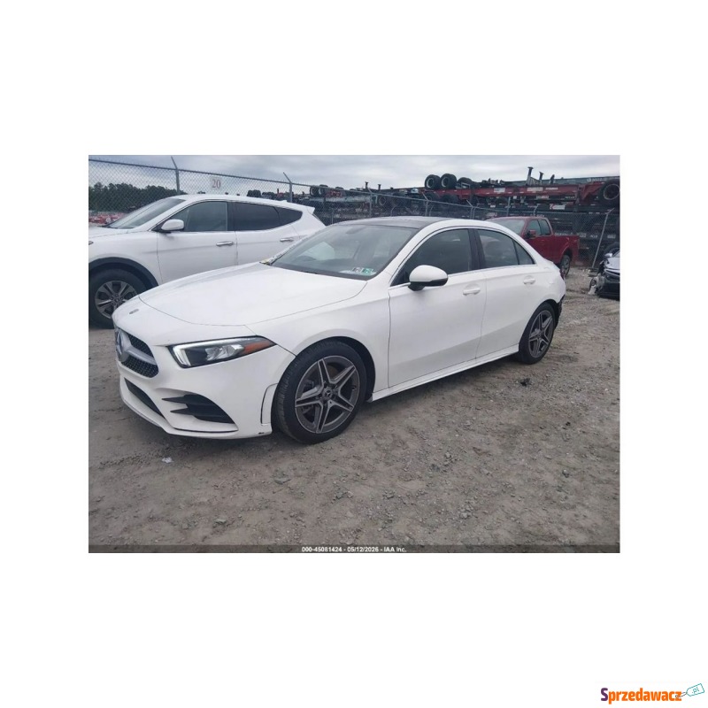 Mercedes - Benz A-klasa  Sedan/Limuzyna 2019,  2.0 benzyna, automat - Na sprzedaż za 35 000 zł - Wrocław