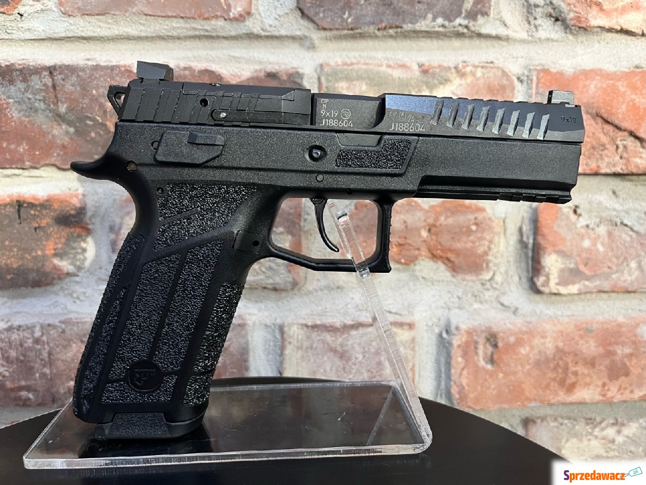 Pistolet CZ P-09 F Nocturne kal....