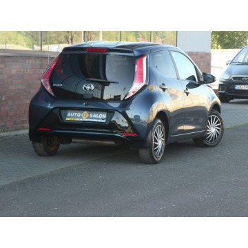 Toyota Aygo  Hatchback 2018,  1.0 benzyna - Na sprzedaż za 28 990 zł - Mysłowice - zdjęcie 4