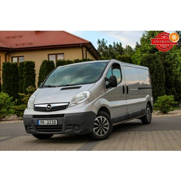 Opel Vivaro - 3 osobowy Klimatyzcja Hak Tempomat