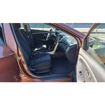 Hyundai i30  Hatchback 2012,  1.4 benzyna+LPG - Na sprzedaż za 17 400 zł - Pabianice - zdjęcie 9