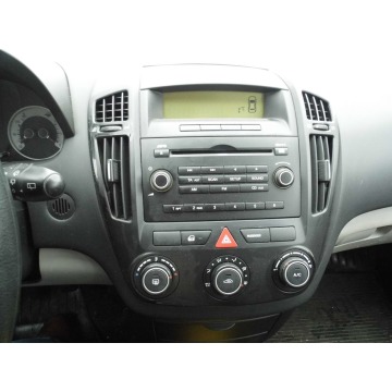 Kia Ceed  Hatchback 2009,  1.4 benzyna - Na sprzedaż za 12 900 zł - Łódź - zdjęcie 7