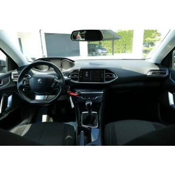 Peugeot 308  Hatchback 2020,  1.2 benzyna - Na sprzedaż za 35 900 zł - Grójec - zdjęcie 5