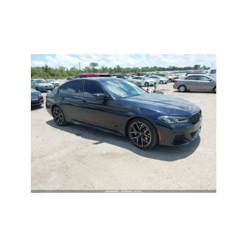 BMW Seria 5  Sedan/Limuzyna 2022,  2.0 benzyna, automat - Na sprzedaż za 79 000 zł - Tarnów - zdjęcie 2