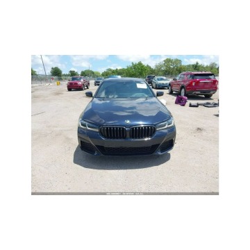 BMW Seria 5  Sedan/Limuzyna 2022,  2.0 benzyna, automat - Na sprzedaż za 79 000 zł - Tarnów - zdjęcie 3