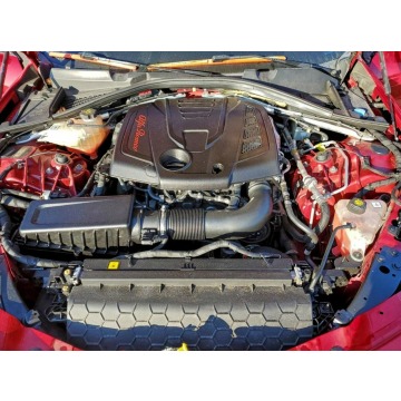 Alfa Romeo Giulia  Sedan/Limuzyna 2018,  2.0 benzyna, automat - Na sprzedaż za 29 000 zł - Tarnów - zdjęcie 11