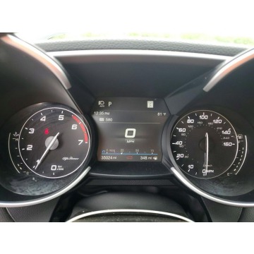 Alfa Romeo Giulia  Sedan/Limuzyna 2023,  2.0 benzyna, automat - Na sprzedaż za 54 000 zł - Tarnów - zdjęcie 9
