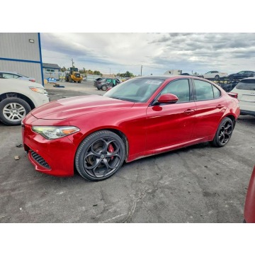 Alfa Romeo Giulia - 4x4  / niski przebieg / automat