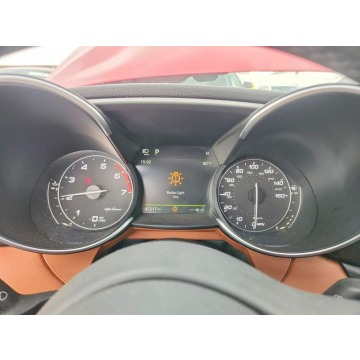 Alfa Romeo Giulia  Sedan/Limuzyna 2018,  2.0 benzyna, automat - Na sprzedaż za 32 000 zł - Tarnów - zdjęcie 9