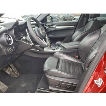 Alfa Romeo Stelvio  SUV 2018,  2.0 benzyna, automat - Na sprzedaż za 37 000 zł - Tarnów - zdjęcie 7