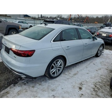 Audi A4  Sedan/Limuzyna 2022,  2.0 benzyna, automat - Na sprzedaż za 45 000 zł - Tarnów - zdjęcie 4