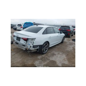 Audi A4  Sedan/Limuzyna 2021,  2.0 benzyna, automat - Na sprzedaż za 49 000 zł - Tarnów - zdjęcie 6