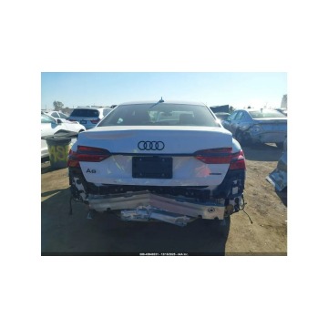 Audi A6  Sedan/Limuzyna 2023,  2.0 benzyna, automat - Na sprzedaż za 69 000 zł - Tarnów - zdjęcie 7