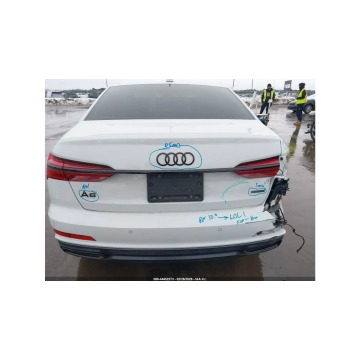 Audi A6  Sedan/Limuzyna 2023,  3.0 benzyna, automat - Na sprzedaż za 75 000 zł - Tarnów - zdjęcie 8