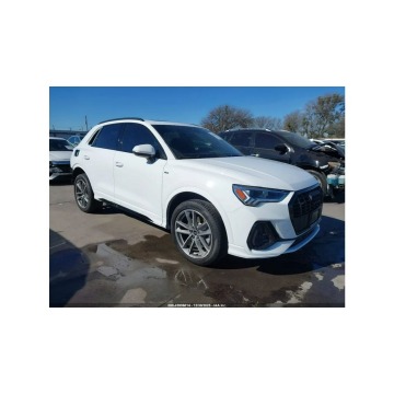 Audi Q3  SUV 2025,  2.0 benzyna, automat - Na sprzedaż za 69 000 zł - Tarnów - zdjęcie 1