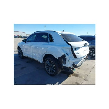 Audi Q3  SUV 2025,  2.0 benzyna, automat - Na sprzedaż za 69 000 zł - Tarnów - zdjęcie 6
