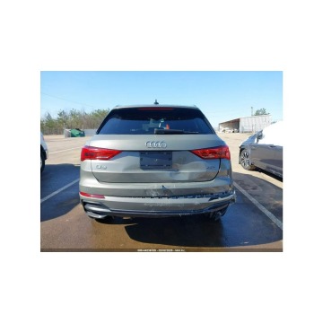 Audi Q3  SUV 2022,  2.0 benzyna, automat - Na sprzedaż za 44 000 zł - Tarnów - zdjęcie 8