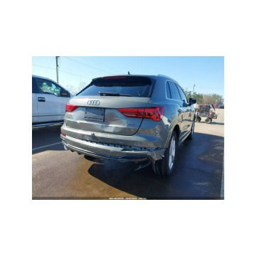 Audi Q3  SUV 2022,  2.0 benzyna, automat - Na sprzedaż za 44 000 zł - Tarnów - zdjęcie 9