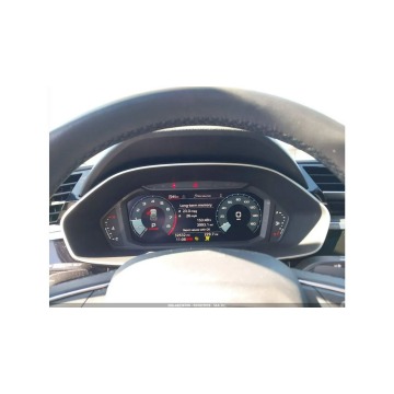 Audi Q3  SUV 2022,  2.0 benzyna, automat - Na sprzedaż za 44 000 zł - Tarnów - zdjęcie 11