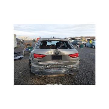 Audi Q3  SUV 2024,  2.0 benzyna, automat - Na sprzedaż za 60 000 zł - Tarnów - zdjęcie 8