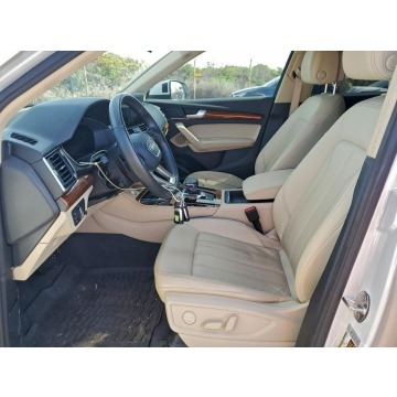 Audi Q5  SUV 2022,  2.0 benzyna, automat - Na sprzedaż za 64 000 zł - Tarnów - zdjęcie 7