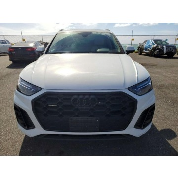 Audi Q5  SUV 2023,  2.0 benzyna, automat - Na sprzedaż za 67 000 zł - Tarnów - zdjęcie 3