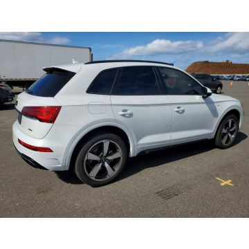 Audi Q5  SUV 2023,  2.0 benzyna, automat - Na sprzedaż za 67 000 zł - Tarnów - zdjęcie 4