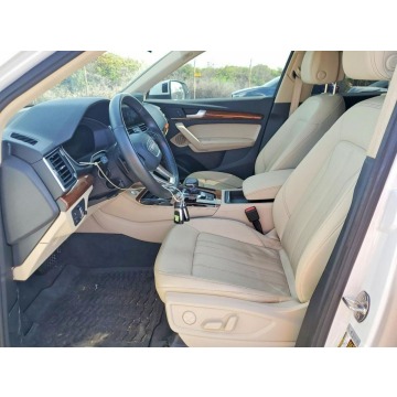 Audi Q5  SUV 2023,  2.0 benzyna, automat - Na sprzedaż za 67 000 zł - Tarnów - zdjęcie 7