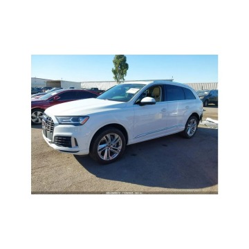 Audi Q7  SUV 2022,  2.0 benzyna, automat - Na sprzedaż za 85 000 zł - Tarnów - zdjęcie 3