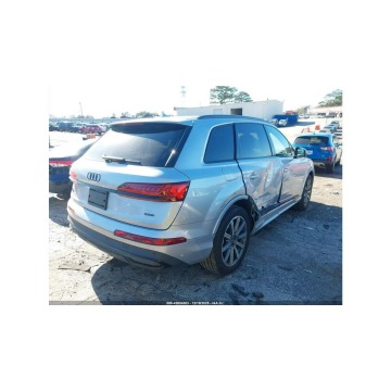 Audi Q7  SUV 2022,  2.0 benzyna, automat - Na sprzedaż za 84 000 zł - Tarnów - zdjęcie 6