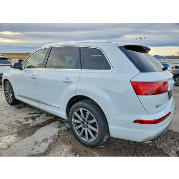 Audi Q7  SUV 2018,  3.0 benzyna, automat - Na sprzedaż za 44 000 zł - Tarnów - zdjęcie 5