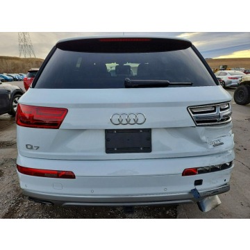 Audi Q7  SUV 2018,  3.0 benzyna, automat - Na sprzedaż za 44 000 zł - Tarnów - zdjęcie 6