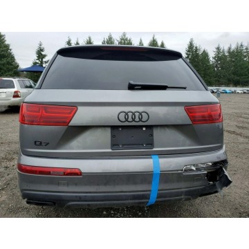 Audi Q7  SUV 2018,  3.0 benzyna, automat - Na sprzedaż za 44 000 zł - Tarnów - zdjęcie 6