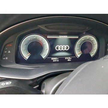 Audi Q8  SUV 2022,  3.0 benzyna, automat - Na sprzedaż za 109 000 zł - Tarnów - zdjęcie 9